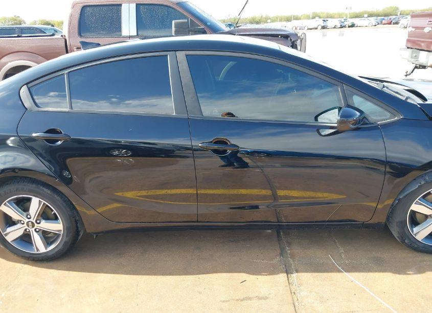 Photo 14 of 2018 Kia Forte LX (VIN 3KPFL4A77JE235007)