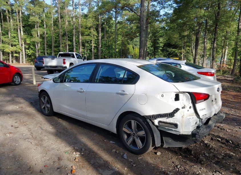 Photo 3 of 2018 Kia Forte LX (VIN 3KPFL4A77JE239462)