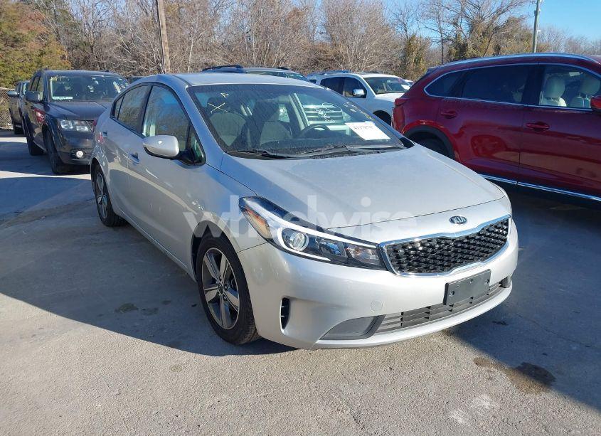 2018 Kia Forte LX (VIN 3KPFL4A77JE268427) main photo