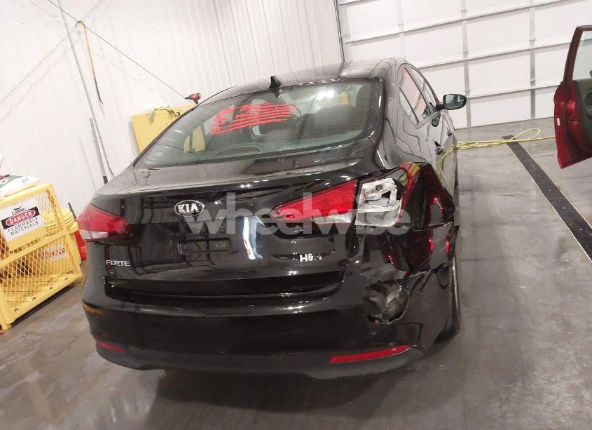 Photo 16 of 2017 Kia Forte LX (VIN 3KPFL4A78HE011397)