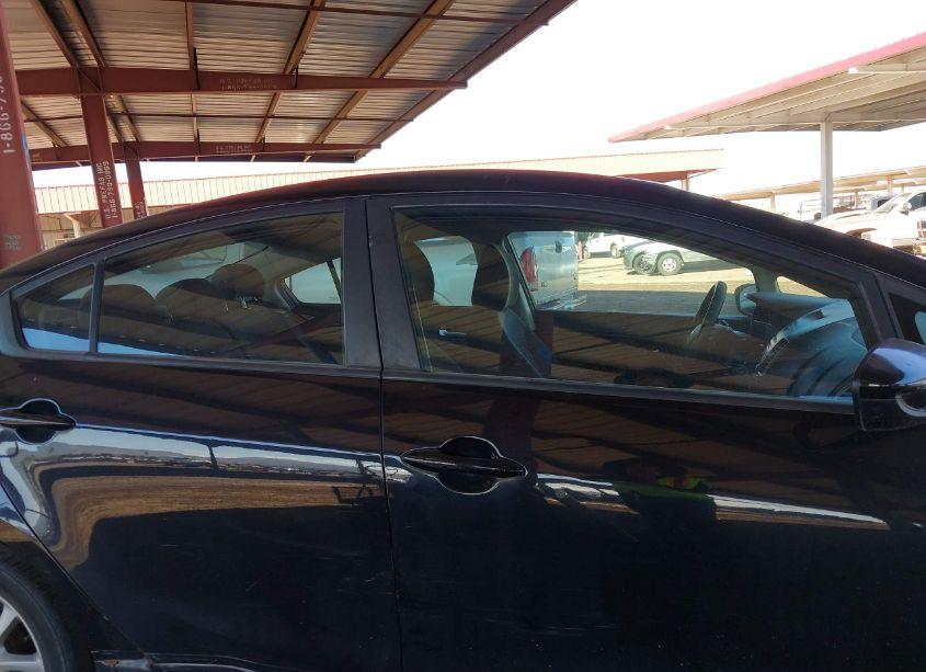 Photo 13 of 2017 Kia Forte LX (VIN 3KPFL4A78HE016017)