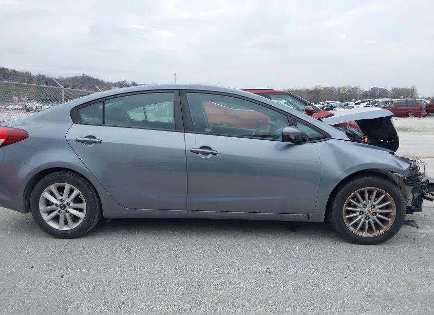 Photo 14 of 2017 Kia Forte S (VIN 3KPFL4A78HE099335)