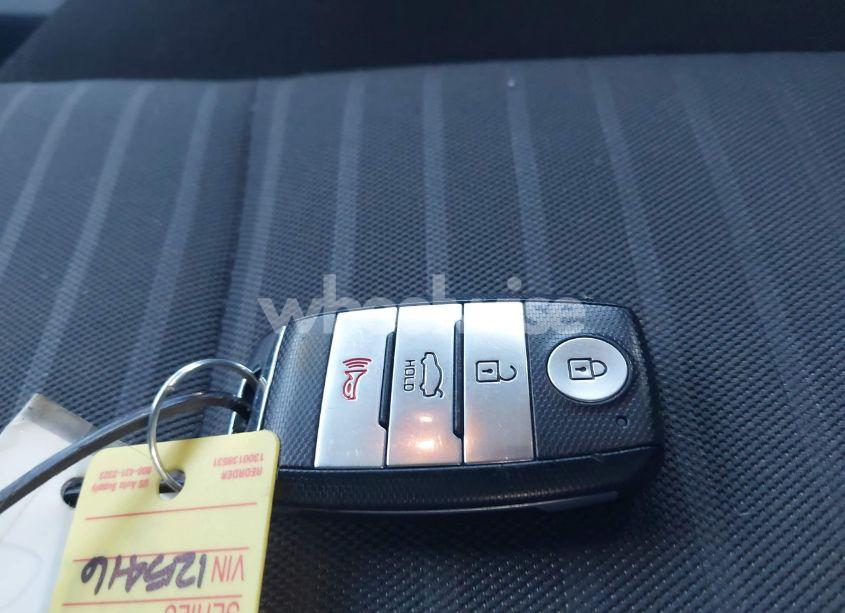 Photo 11 of 2017 Kia Forte S (VIN 3KPFL4A78HE125416)