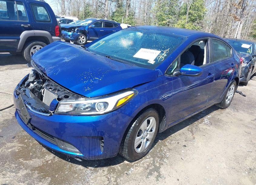 Photo 2 of 2018 Kia Forte LX (VIN 3KPFL4A78JE196511)
