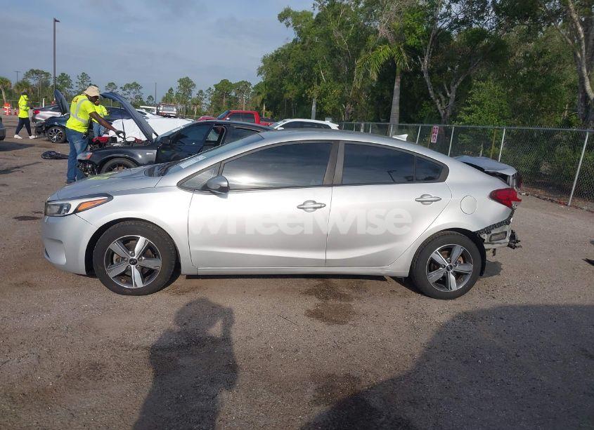 Photo 14 of 2018 Kia Forte LX (VIN 3KPFL4A78JE212500)