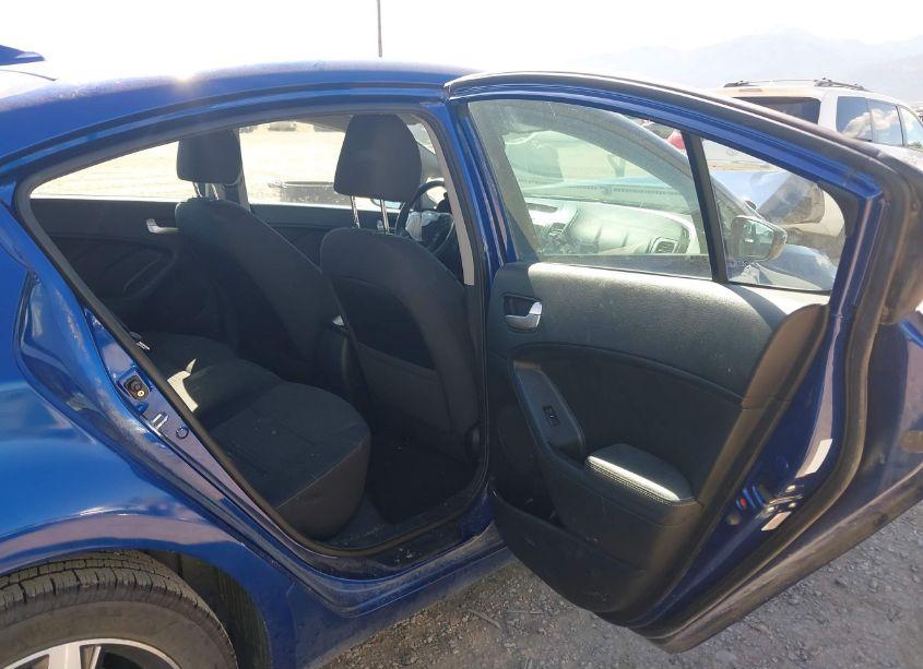 Photo 8 of 2018 Kia Forte LX (VIN 3KPFL4A78JE224341)