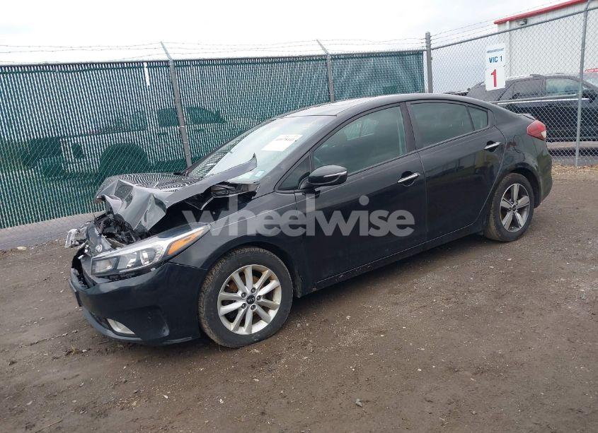 Photo 2 of 2018 Kia Forte S (VIN 3KPFL4A78JE235226)
