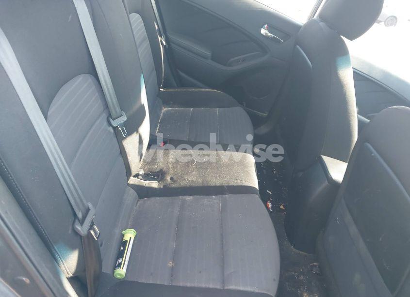 Photo 8 of 2018 Kia Forte S (VIN 3KPFL4A78JE241950)