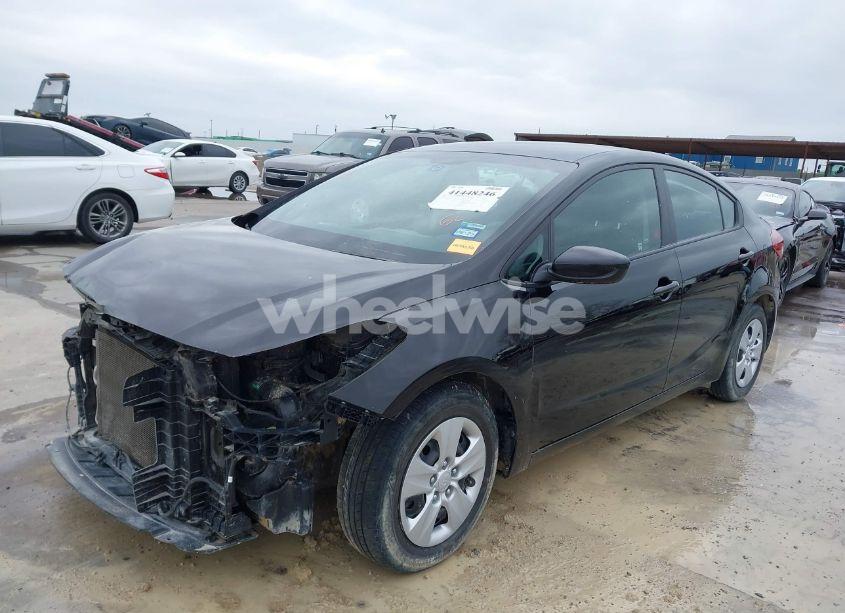 Photo 2 of 2018 Kia Forte LX (VIN 3KPFL4A78JE277976)