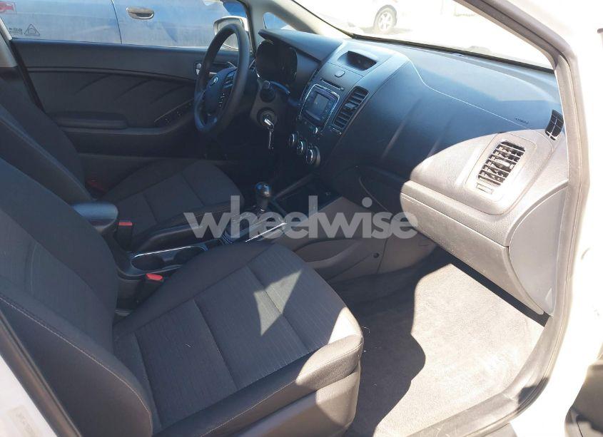 Photo 5 of 2017 Kia Forte LX (VIN 3KPFL4A79HE084567)