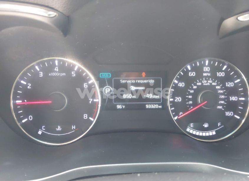 Photo 7 of 2017 Kia Forte S (VIN 3KPFL4A79HE095858)