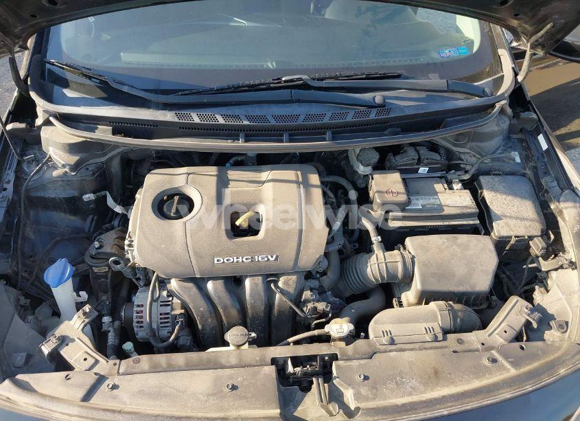 Photo 10 of 2017 Kia Forte LX (VIN 3KPFL4A79HE116028)