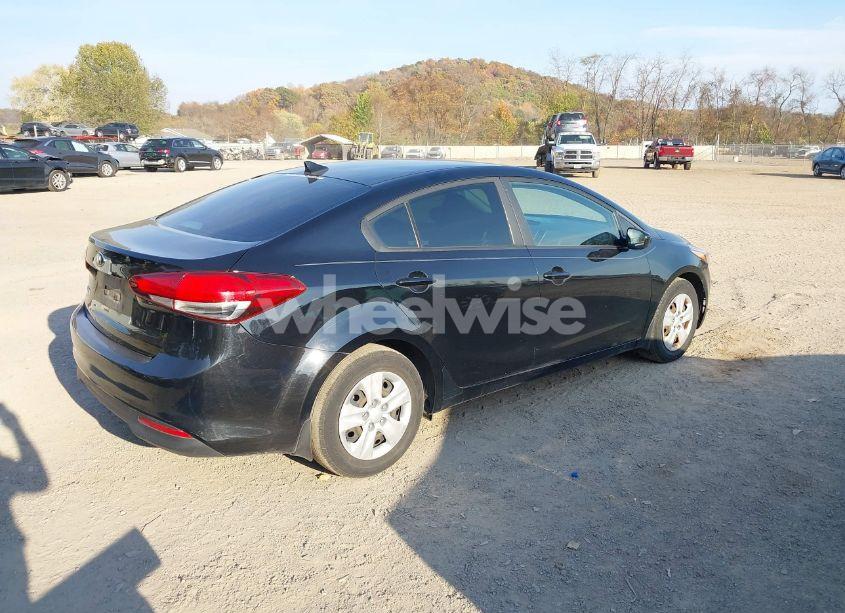 Photo 4 of 2017 Kia Forte LX (VIN 3KPFL4A79HE116028)