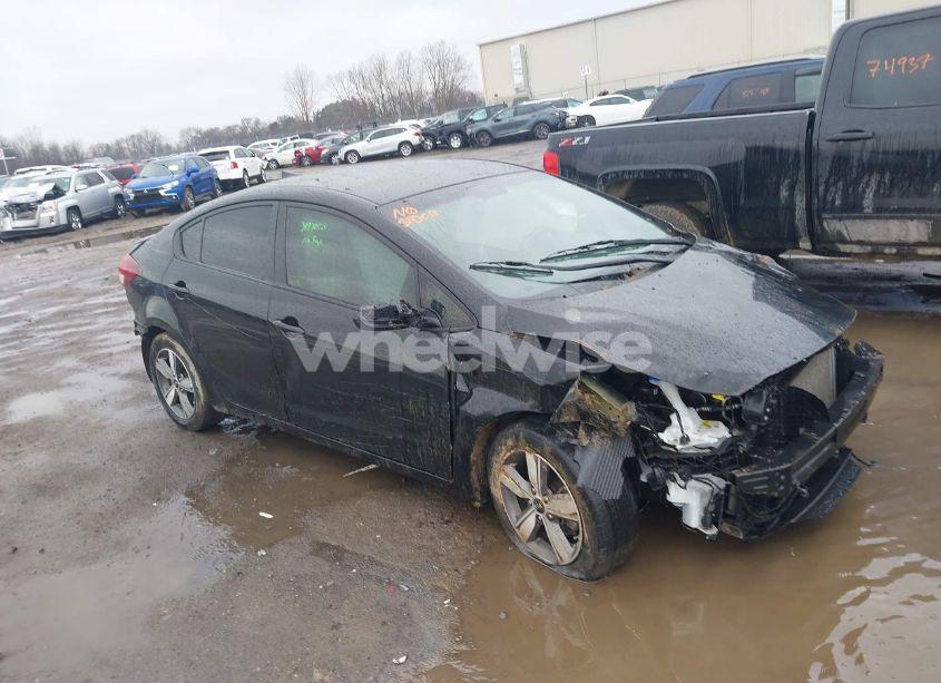 2018 Kia Forte S (VIN 3KPFL4A79JE219603) main photo