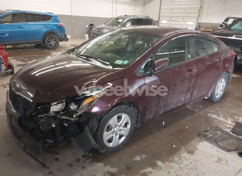 Photo 2 of 2018 Kia Forte LX (VIN 3KPFL4A79JE251337)