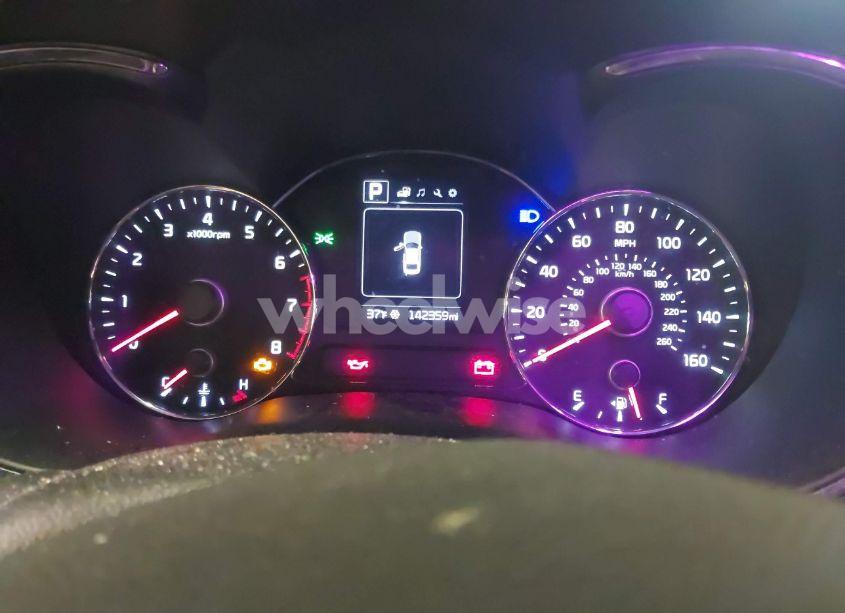 Photo 7 of 2018 Kia Forte LX (VIN 3KPFL4A79JE251337)