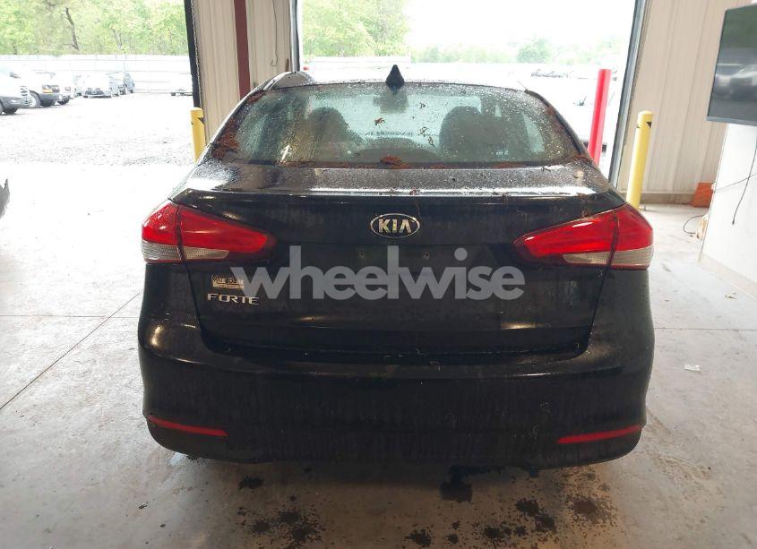 Photo 16 of 2018 Kia Forte LX (VIN 3KPFL4A79JE263858)