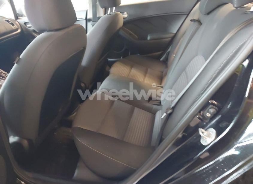 Photo 8 of 2018 Kia Forte LX (VIN 3KPFL4A79JE263858)