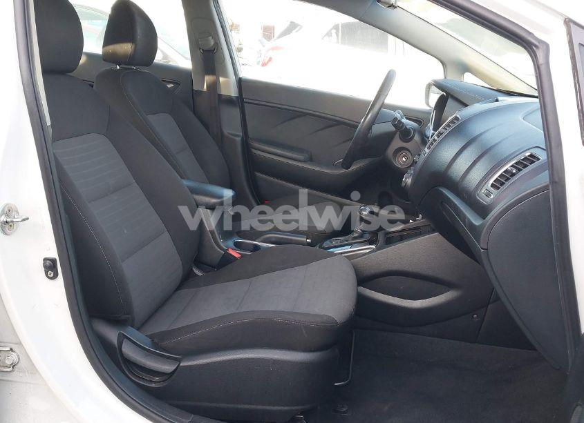 Photo 5 of 2017 Kia Forte S (VIN 3KPFL4A7XHE096520)