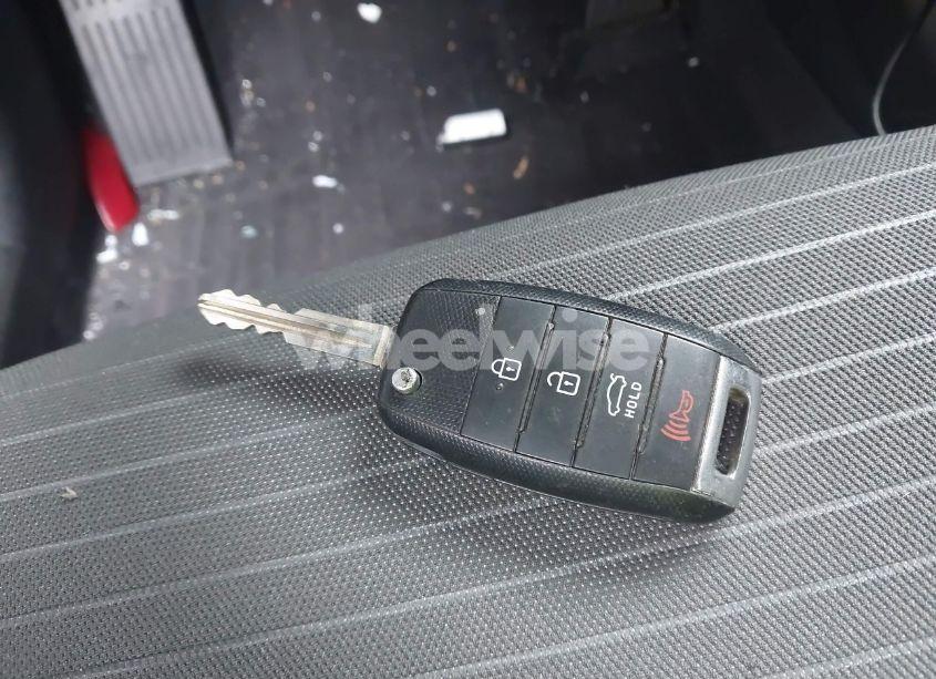 Photo 11 of 2017 Kia Forte LX (VIN 3KPFL4A7XHE110433)