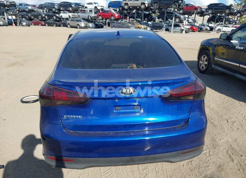 Photo 16 of 2017 Kia Forte LX (VIN 3KPFL4A7XHE110433)