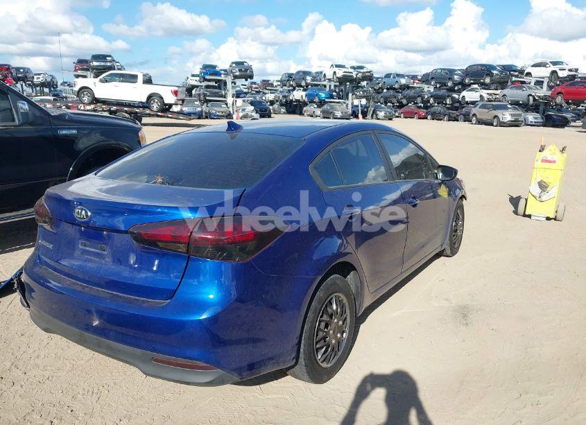 Photo 4 of 2017 Kia Forte LX (VIN 3KPFL4A7XHE110433)