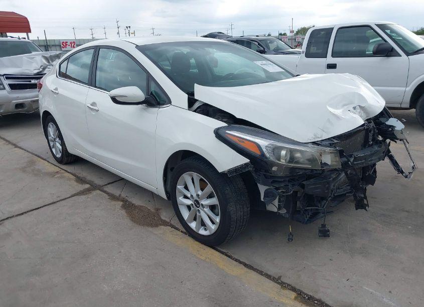 2017 Kia Forte S (VIN 3KPFL4A7XHE140922) main photo