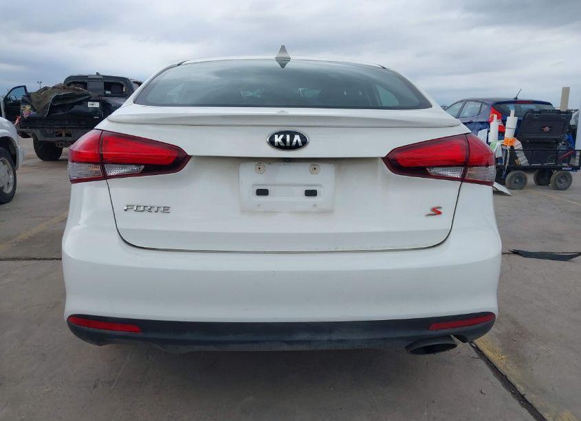 Photo 16 of 2017 Kia Forte S (VIN 3KPFL4A7XHE140922)