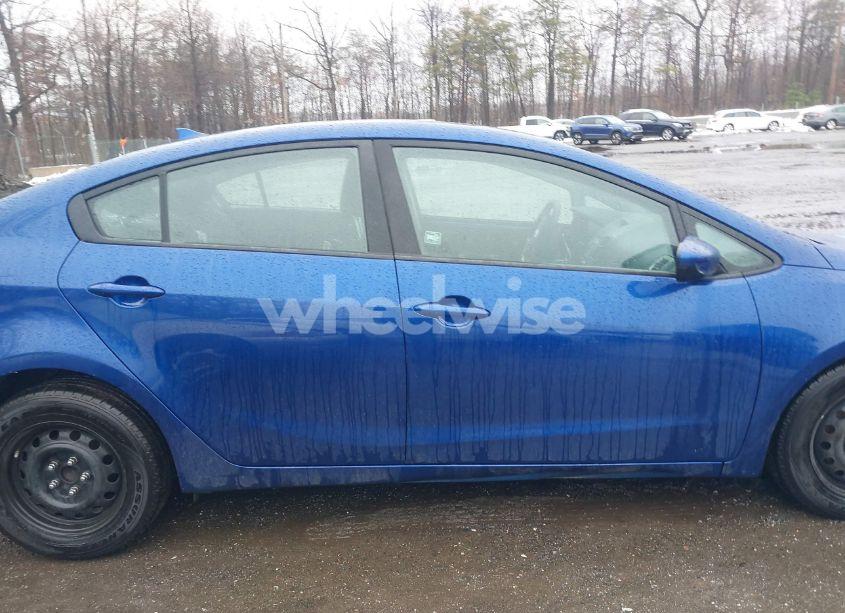 Photo 13 of 2017 Kia Forte LX (VIN 3KPFL4A7XHE145375)