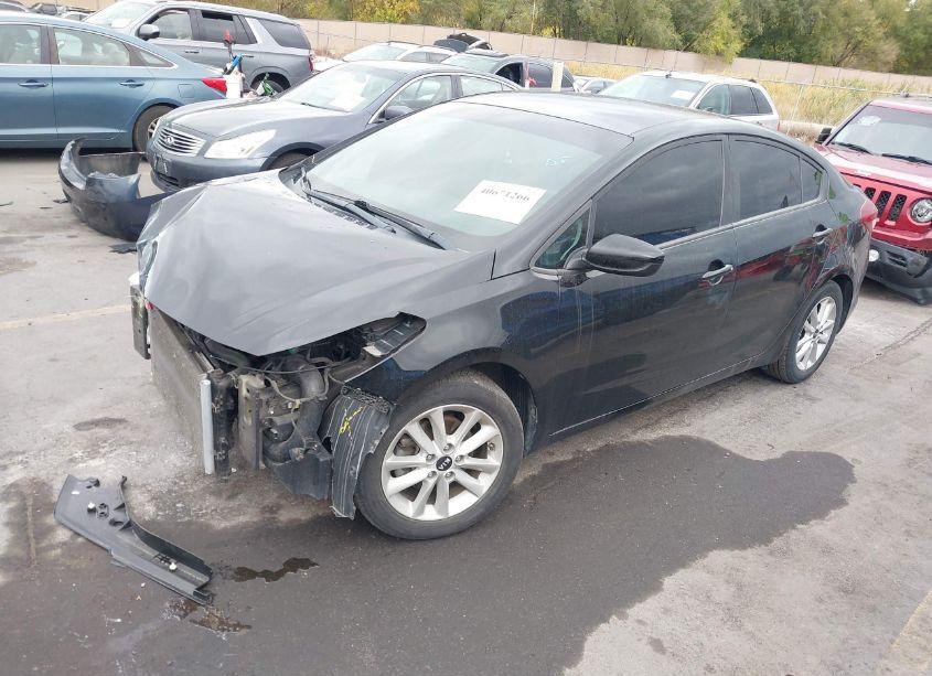 Photo 2 of 2017 Kia Forte LX (VIN 3KPFL4A7XHE150897)