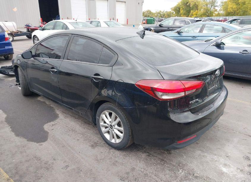 Photo 3 of 2017 Kia Forte LX (VIN 3KPFL4A7XHE150897)