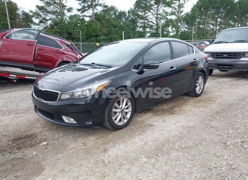 Photo 2 of 2017 Kia Forte S (VIN 3KPFL4A7XHE152892)