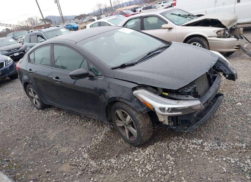 2018 Kia Forte LX (VIN 3KPFL4A7XJE170976) main photo