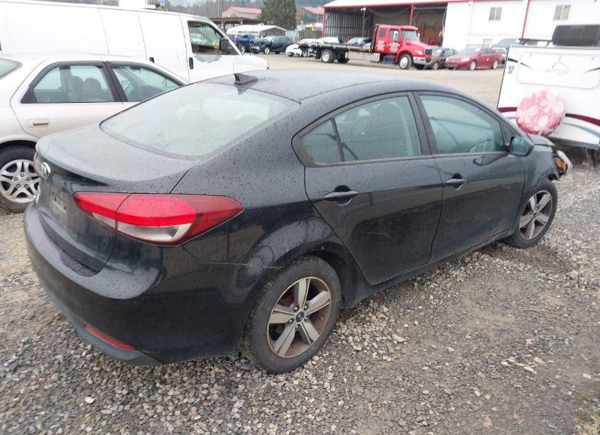 Photo 4 of 2018 Kia Forte LX (VIN 3KPFL4A7XJE170976)