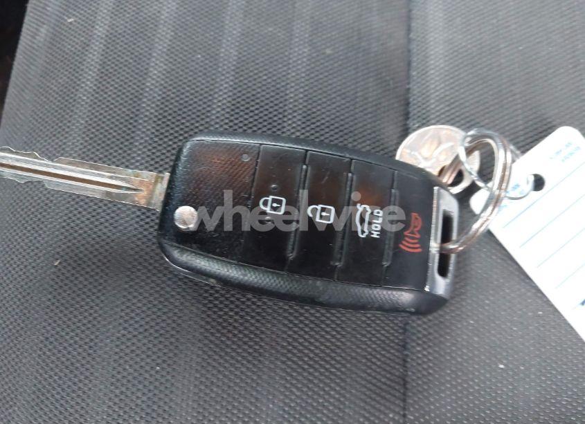 Photo 11 of 2018 Kia Forte S (VIN 3KPFL4A7XJE192332)