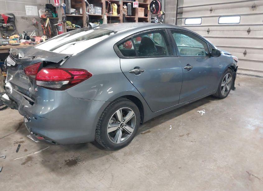Photo 4 of 2018 Kia Forte S (VIN 3KPFL4A7XJE215656)