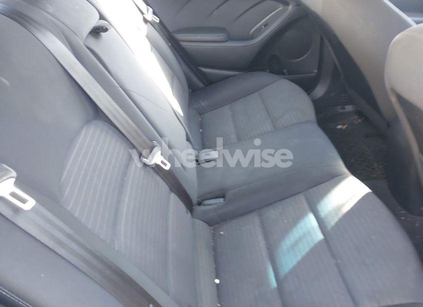 Photo 8 of 2018 Kia Forte LX (VIN 3KPFL4A7XJE246034)