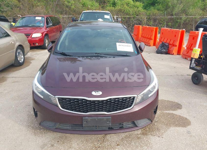 Photo 12 of 2018 Kia Forte LX (VIN 3KPFL4A7XJE251024)