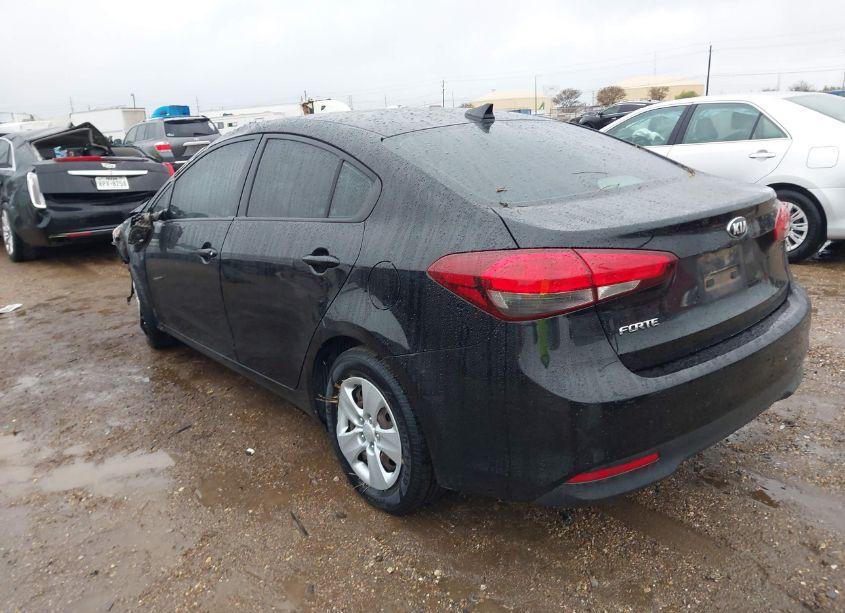 Photo 3 of 2018 Kia Forte LX (VIN 3KPFL4A7XJE255431)