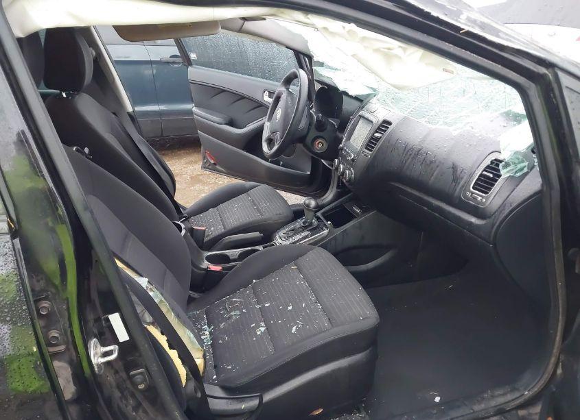 Photo 5 of 2018 Kia Forte LX (VIN 3KPFL4A7XJE255431)