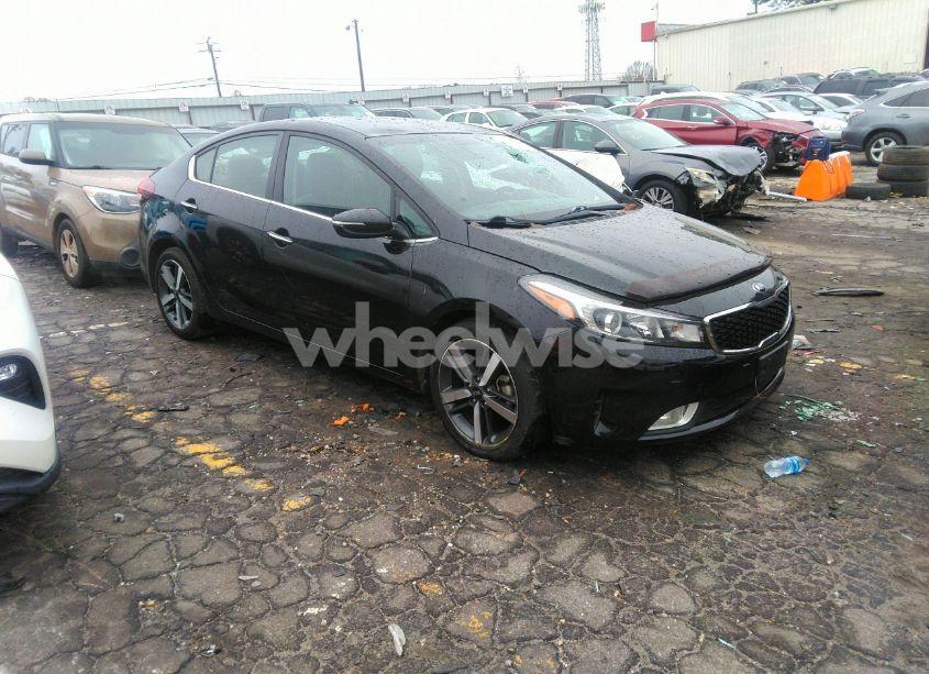 2017 Kia Forte EX (VIN 3KPFL4A81HE093871) main photo