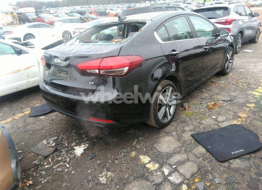 Photo 4 of 2017 Kia Forte EX (VIN 3KPFL4A81HE093871)