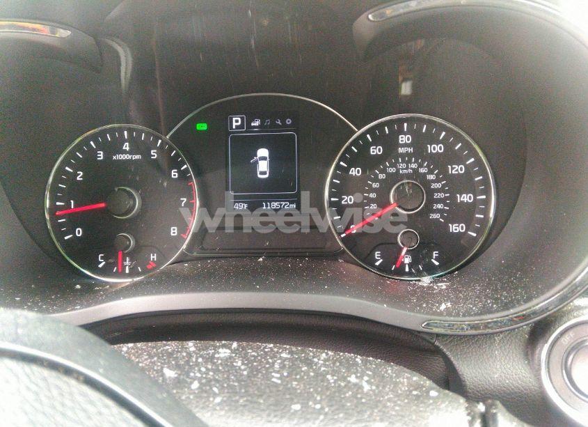 Photo 7 of 2017 Kia Forte EX (VIN 3KPFL4A81HE093871)