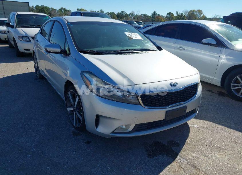 2017 Kia Forte EX (VIN 3KPFL4A84HE055468) main photo