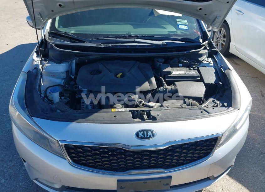 Photo 10 of 2017 Kia Forte EX (VIN 3KPFL4A84HE055468)