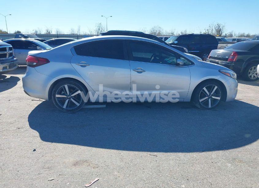 Photo 13 of 2017 Kia Forte EX (VIN 3KPFL4A84HE055468)