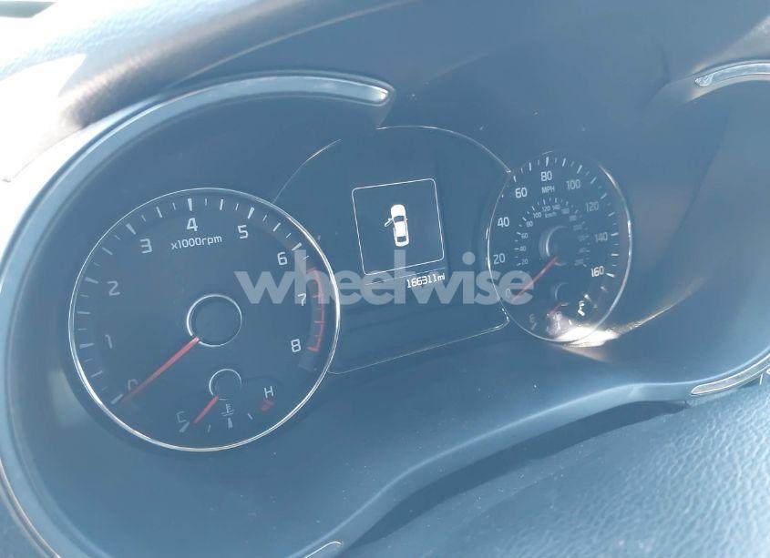 Photo 7 of 2017 Kia Forte EX (VIN 3KPFL4A84HE055468)