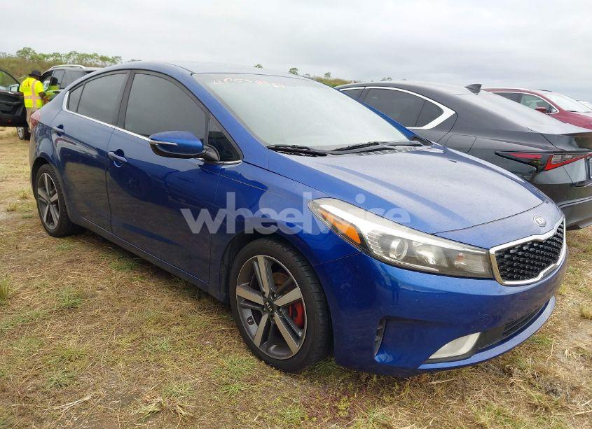 2017 Kia Forte EX (VIN 3KPFL4A84HE073405) main photo