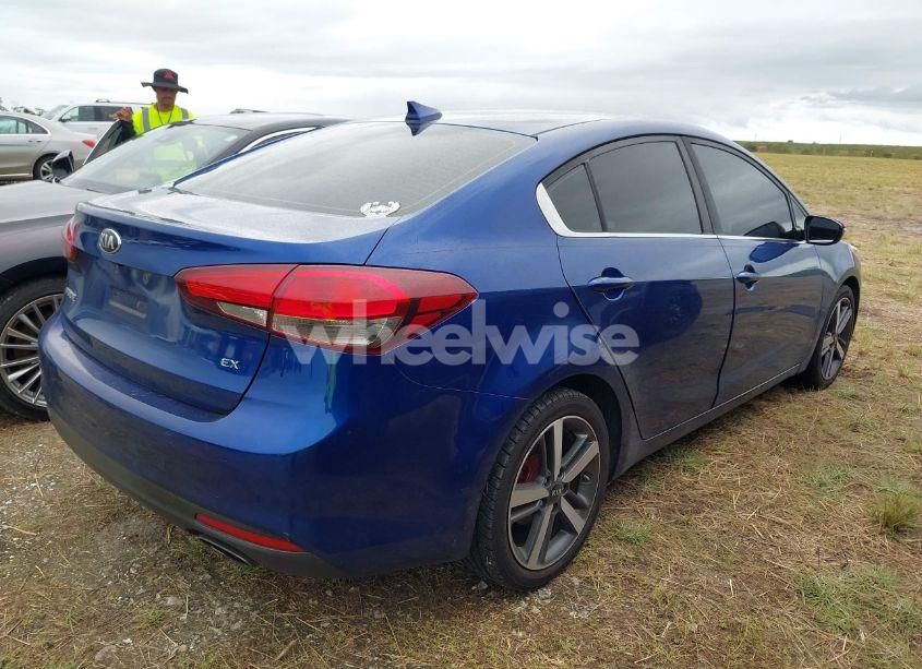 Photo 4 of 2017 Kia Forte EX (VIN 3KPFL4A84HE073405)