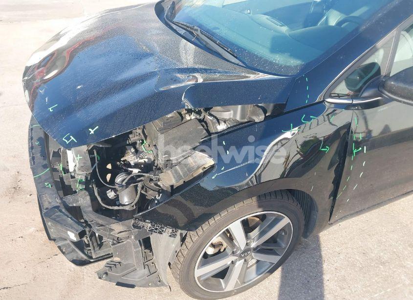 Photo 6 of 2017 Kia Forte EX (VIN 3KPFL4A84HE112333)